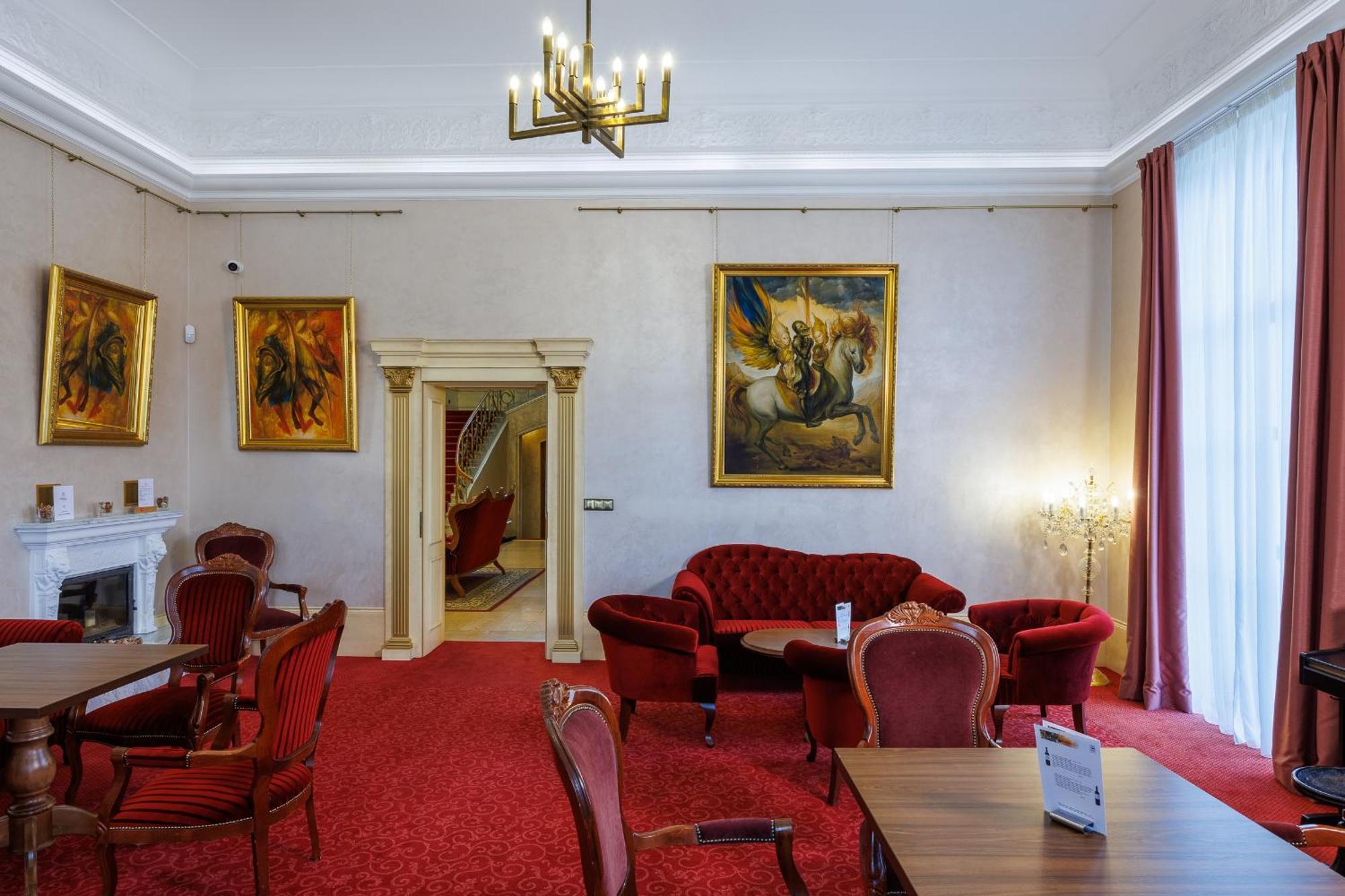 Hotel U Zamecku Cihelny 卡罗维发利 外观 照片
